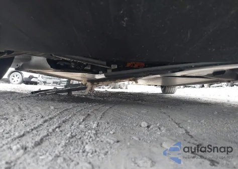 2023 Tesla Model 3 Rear-Wheel Drive z USA, uszkodzony, nr VIN 5YJ3E1EA5PF643087